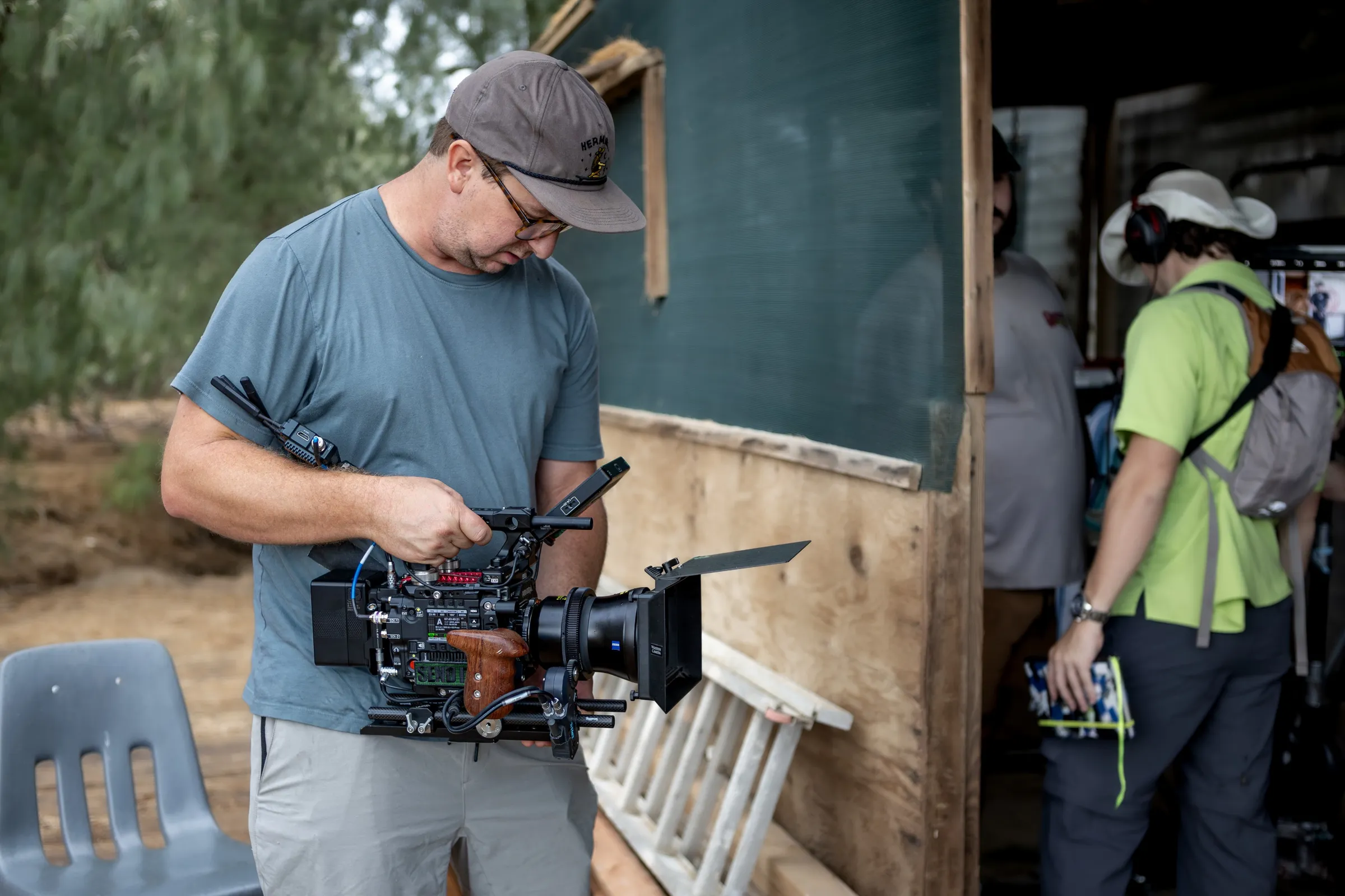 Stuck in the Desert — behind the scenes photo 4